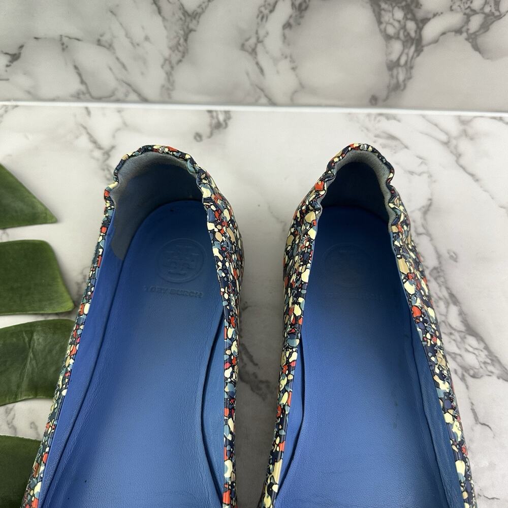 Tory Burch Womens Reva Ballet Flats Size 7 Blue Red Speckle Print Patent Leather - Picture 4 of 8